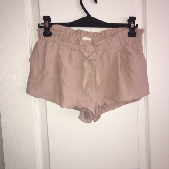 Aritzia Wilfred brand pink shorts - Picture 2 of 5